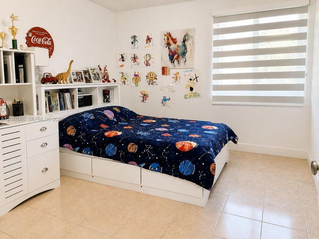 17324 NW 63rd Avenue, Hialeah, FL 33015