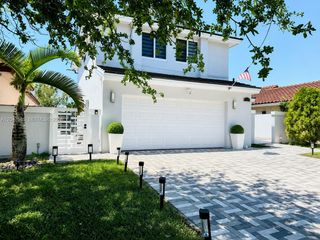 17324 NW 63rd Avenue, Hialeah, FL 33015
