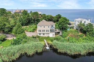 43 Pond View Circle, Plymouth, MA 02360