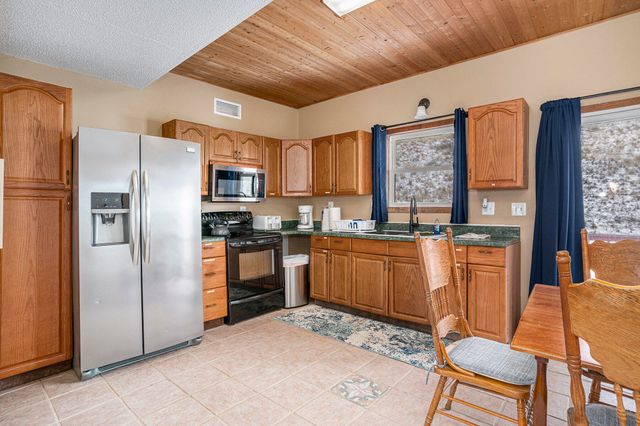 9415 Erie, Shelby, MI 49455