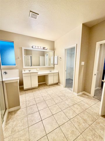 1102 Twilight Drive, Lewisville, TX 75056