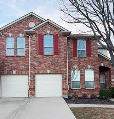 1102 Twilight Drive, Lewisville, TX 75056