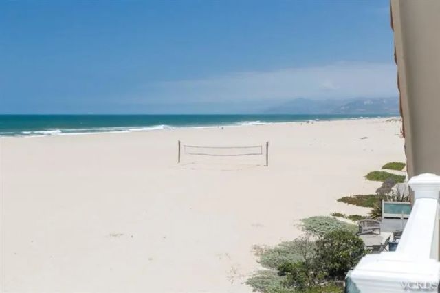 4025 Ocean Drive, Oxnard, CA 93035