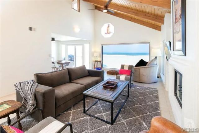4025 Ocean Drive, Oxnard, CA 93035