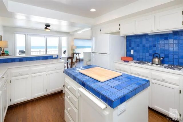 4025 Ocean Drive, Oxnard, CA 93035