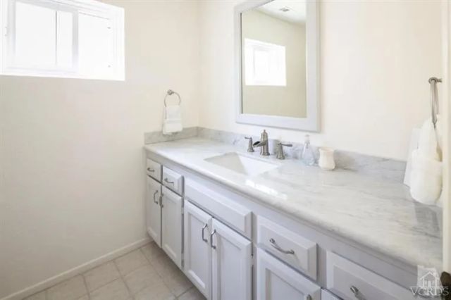 4025 Ocean Drive, Oxnard, CA 93035