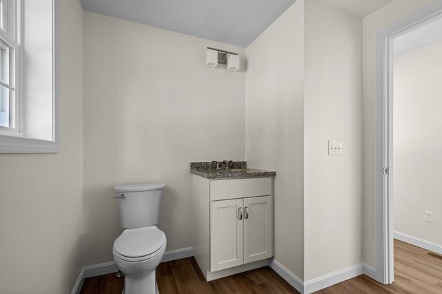 29 Bumblebee Dr, Plymouth, MA 02360