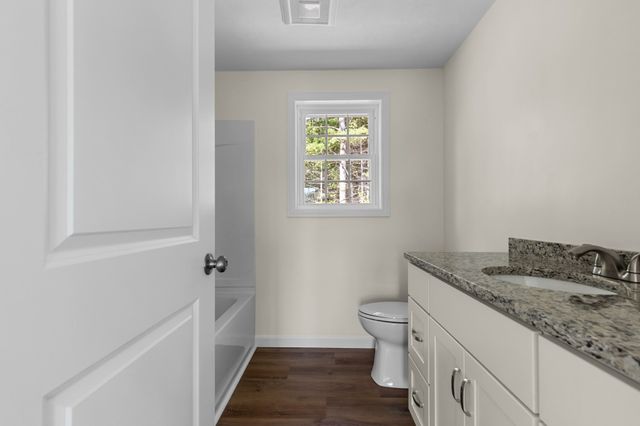 29 Bumblebee Dr, Plymouth, MA 02360