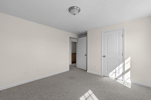 29 Bumblebee Dr, Plymouth, MA 02360