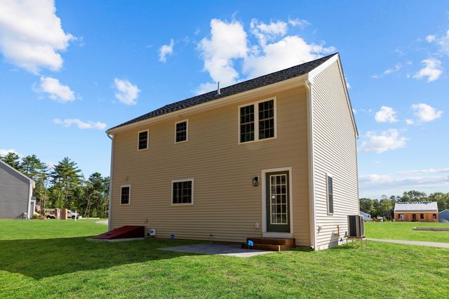 29 Bumblebee Dr, Plymouth, MA 02360