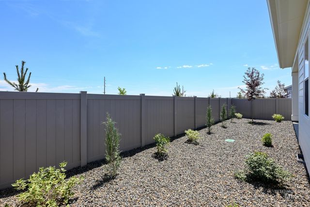2598 N Leatherwood Ave, Star, ID 83669