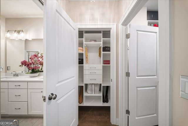 1829 La Dawn Lane, Atlanta, GA 30318