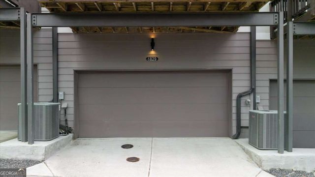 1829 La Dawn Lane, Atlanta, GA 30318