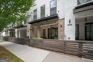 1829 La Dawn Lane, Atlanta, GA 30318