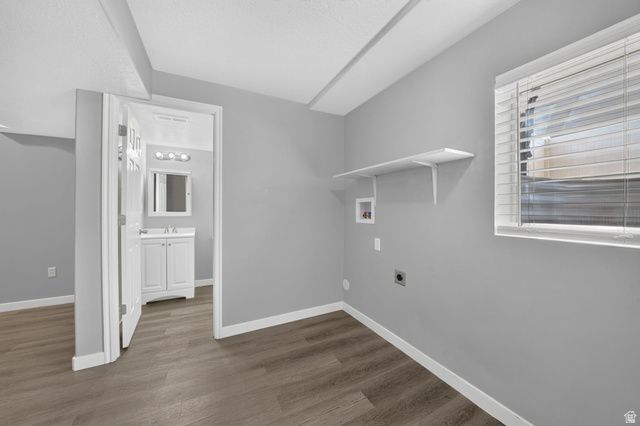 5782 S STONE FLOWER WAY, Salt Lake City, UT 84118