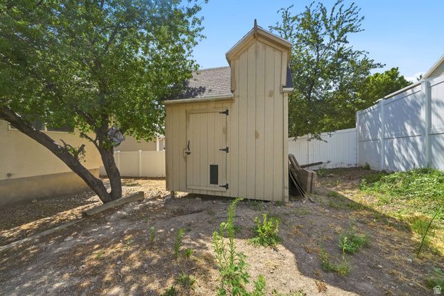 5782 S STONE FLOWER WAY, Salt Lake City, UT 84118