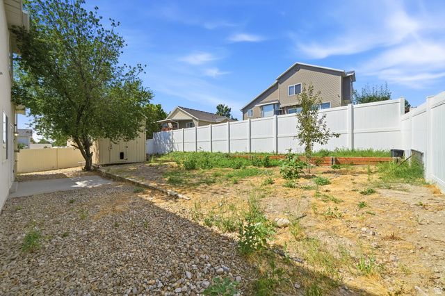 5782 S STONE FLOWER WAY, Salt Lake City, UT 84118