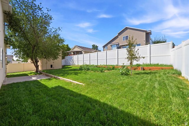 5782 S STONE FLOWER WAY, Salt Lake City, UT 84118
