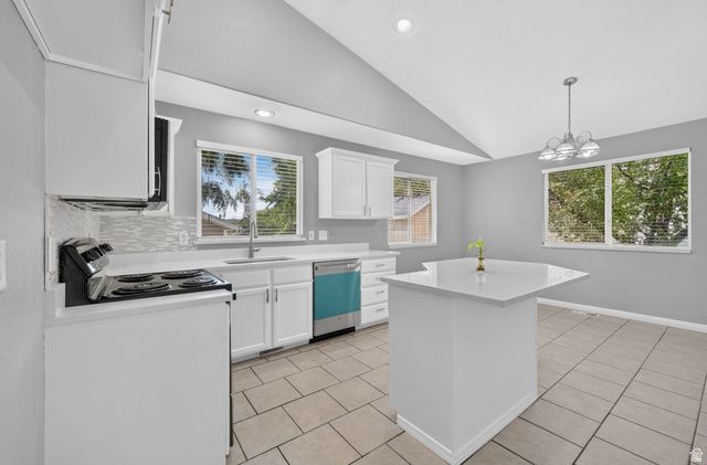 5782 S STONE FLOWER WAY, Salt Lake City, UT 84118