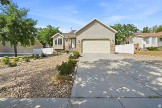 5782 S STONE FLOWER WAY, Salt Lake City, UT 84118