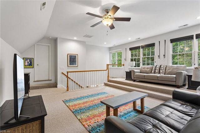 285 E Queens DR, Williamsburg, VA 23185