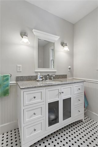 285 E Queens DR, Williamsburg, VA 23185