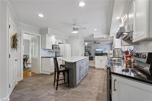 285 E Queens DR, Williamsburg, VA 23185