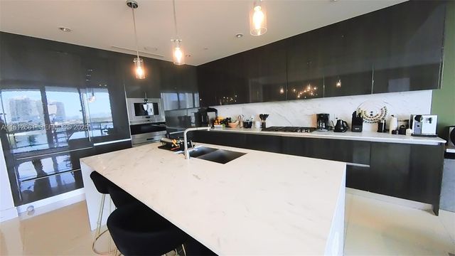 3300 NE 188 Street 611, Aventura, FL 33180