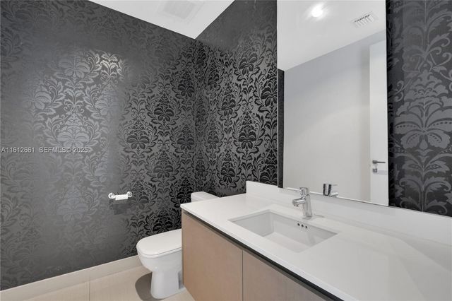 3300 NE 188 Street 611, Aventura, FL 33180