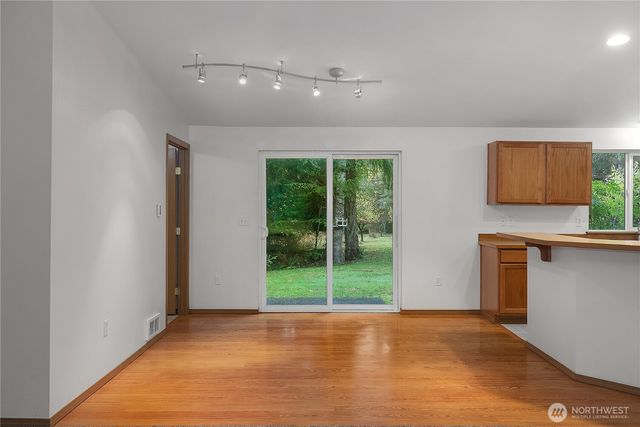 2261 E Phillips Lake Loop Road, Shelton, WA 98584