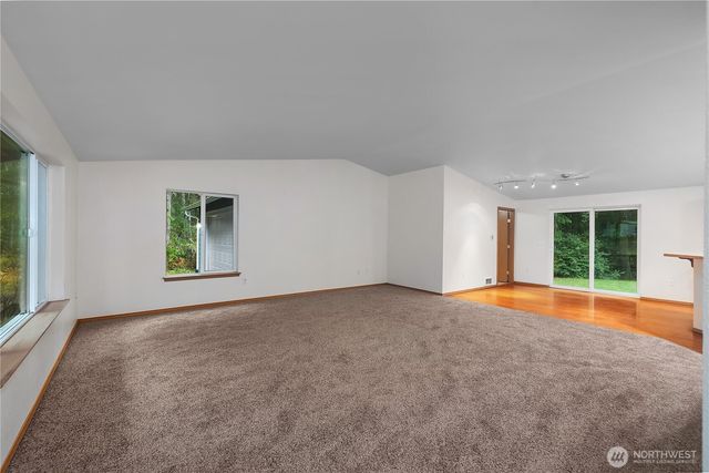 2261 E Phillips Lake Loop Road, Shelton, WA 98584