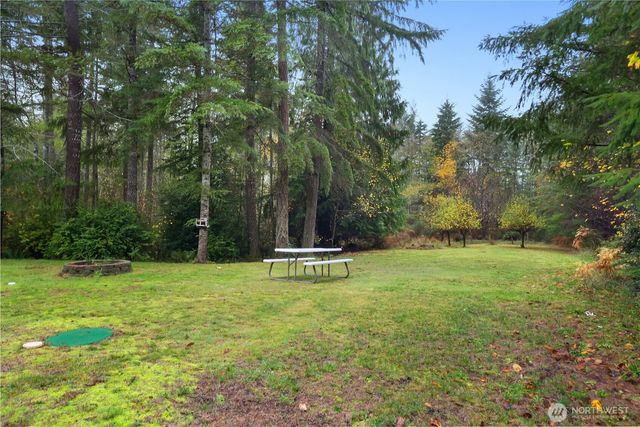 2261 E Phillips Lake Loop Road, Shelton, WA 98584