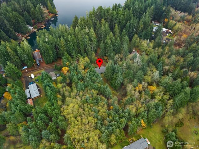 2261 E Phillips Lake Loop Road, Shelton, WA 98584