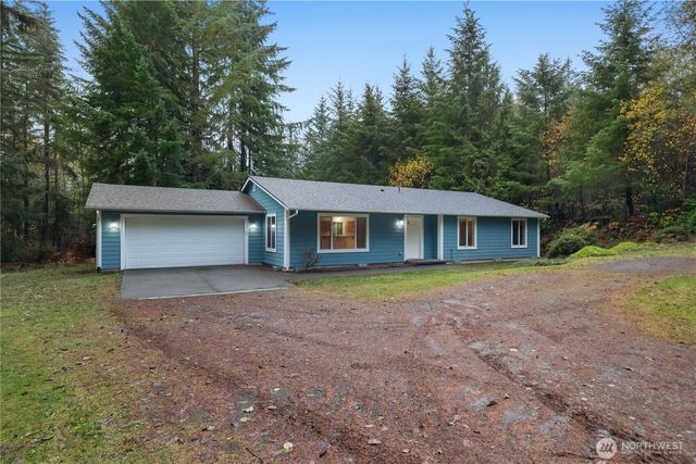 2261 E Phillips Lake Loop Road, Shelton, WA 98584
