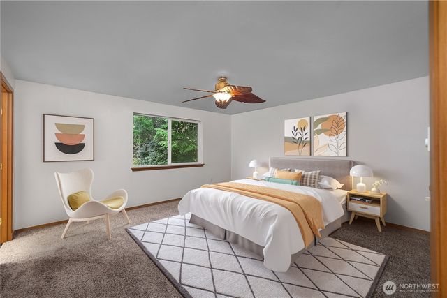 2261 E Phillips Lake Loop Road, Shelton, WA 98584