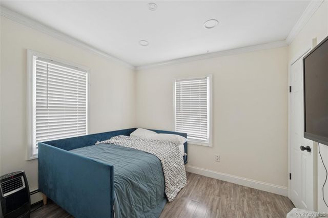 1038 Traymore Boulevard, Island Park, NY 11558