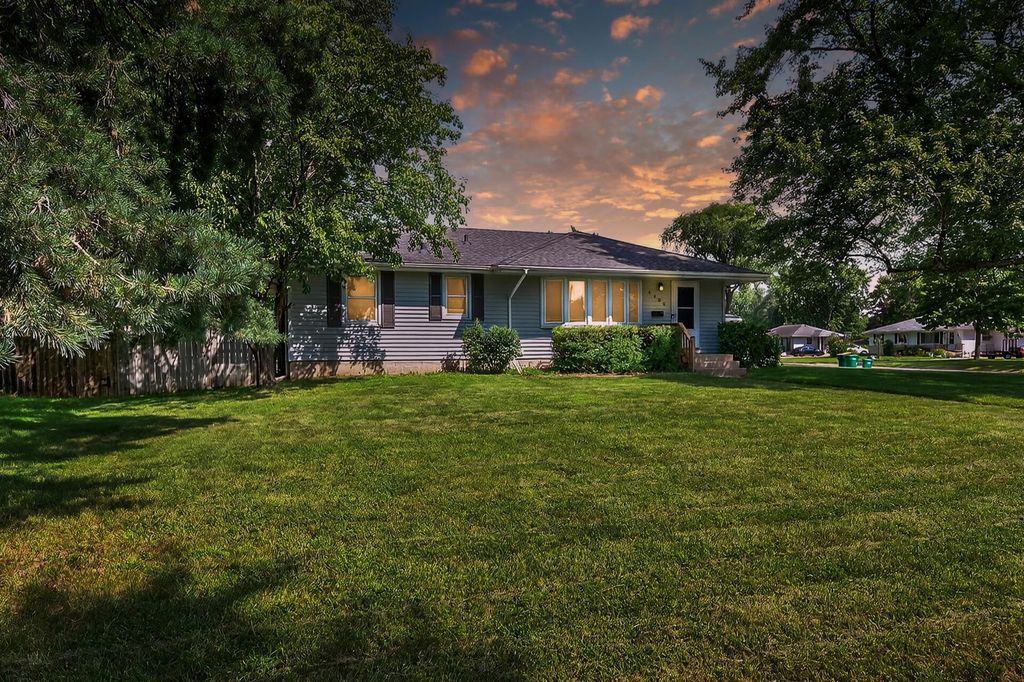 6400 Bethia Lane, Brooklyn Park, MN 55428