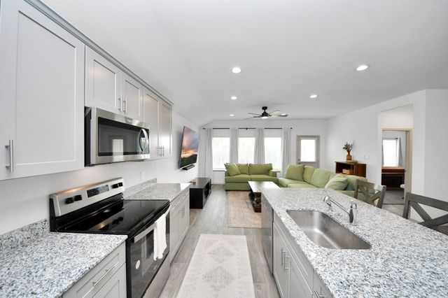 1137 Buffalograss Trail, Sealy, TX 77474