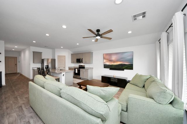 1137 Buffalograss Trail, Sealy, TX 77474