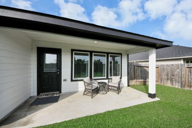 1137 Buffalograss Trail, Sealy, TX 77474