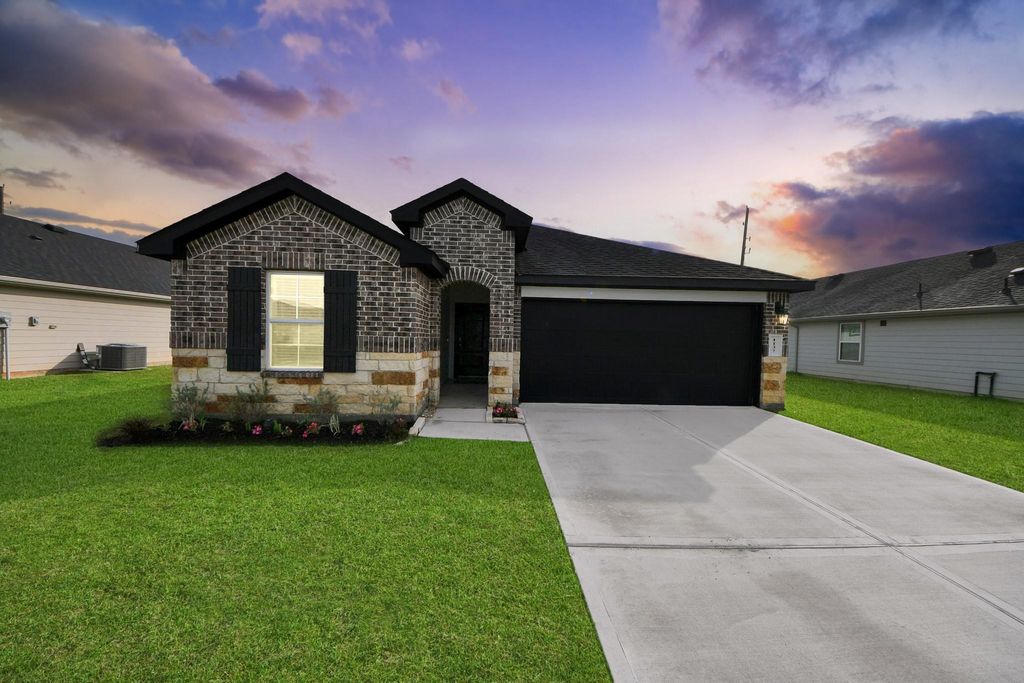 1137 Buffalograss Trail, Sealy, TX 77474