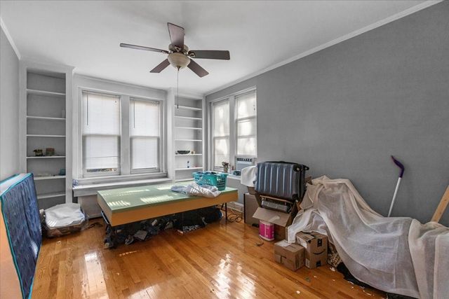 2712 W Logan Boulevard 3, Chicago, IL 60647