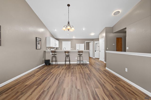 6818 CAMBRIDGE CT, Summerset, SD 57718