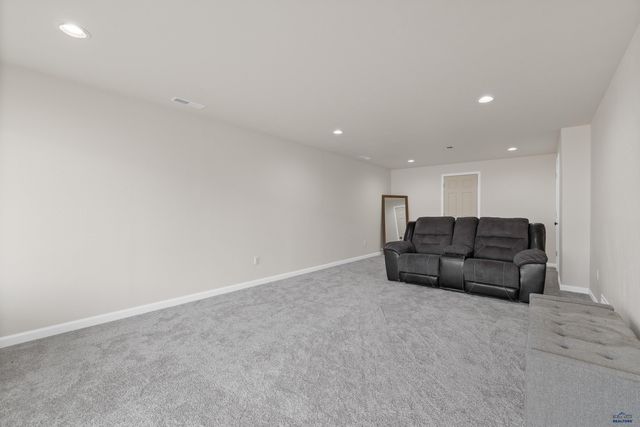 6818 CAMBRIDGE CT, Summerset, SD 57718