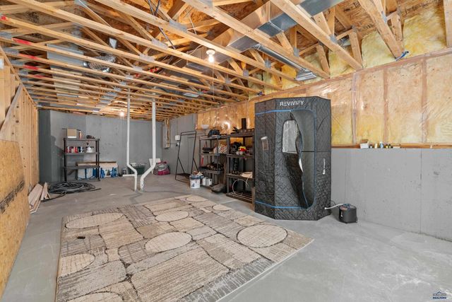 6818 CAMBRIDGE CT, Summerset, SD 57718