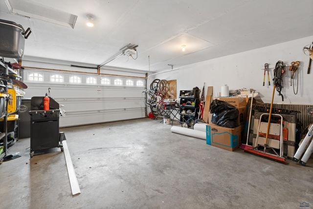 6818 CAMBRIDGE CT, Summerset, SD 57718