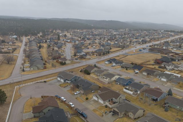 6818 CAMBRIDGE CT, Summerset, SD 57718