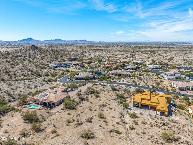 11433 S SAN ROBERTO Drive 13, Goodyear, AZ 85338