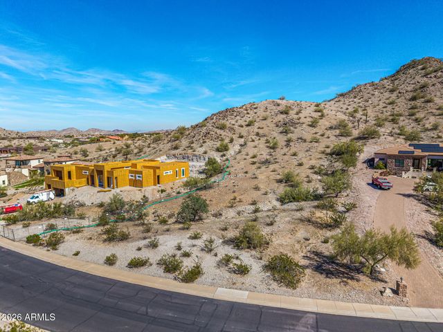 11433 S SAN ROBERTO Drive 13, Goodyear, AZ 85338