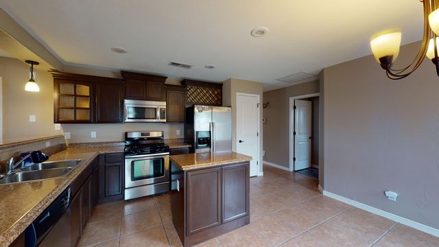 2608 Tanning Rock Way, El Paso, TX 79938